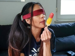 Asiatique, Sucer une bite, Brunette brune, Jeux, Branlette thaïlandaise, Pov, Maigrichonne, Adolescente