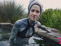 Anaal, Stel, Hd, Buiten, Doordringend, Openbaar, Tatoeage, Tieten likken