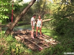 Минет, Брюнетки, Европейки, Сперма на лице, Секс без цензуры, На природе, На публике, Бритые