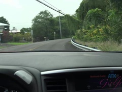 Amateur, Coche, Penetracion con dedos, Novia, Besar, Al aire libre, Pov, Calientapollas