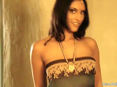 Arabisch, Asiatisch, Braunhaarige, Indisch, Milf, Nackt, Erotischer film