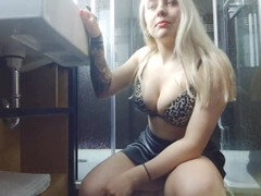 Foot mistress, washing, muddiest