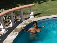 Chica, Gorda, Culo grande, Negro, Ébano, Al aire libre, Piscina, Solo