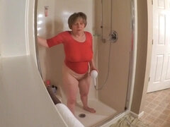60  GILF jacking in moist t-tee-shirt