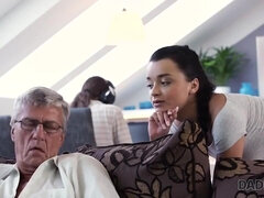 Leie, Freund, Braunhaarige, Papi, Europäisch, Hd, Masturbation, Jungendliche (18+)