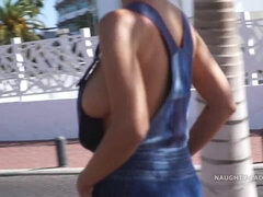 Brunette brune, Plantureuse, Exhib, Mère que j'aimerais baiser, Seins naturels, Public, Russe, Nénés