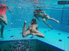 18 jahre, Braunhaarige, Fetisch, Nackt, Nudist, Jungendliche (18+), Titten, Unter wasser