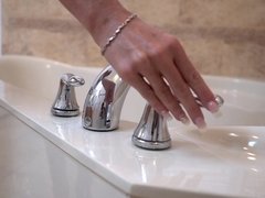 浴室, デカパイ, ブロンド, 巨乳な, 淫乱熟女, オマンコ, ガリガリ, タトゥー