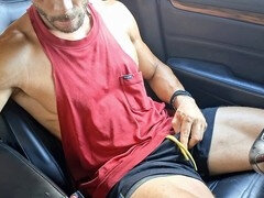 Voiture, Rondelette, Tir de sperme, Homosexuelle, Gym, Masturbation, Public, Fumer