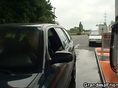 Kreng, Omie, Groep, Moeder die ik wil neuken, Buiten, Openbaar, Realiteit, Trio