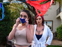 Большие сиськи, Куколка, На кухне, Лизание, Милф, Киски, Тату, Сиськи