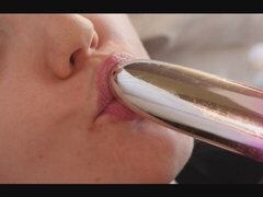 Любители, Спальня, Дилдо, Мастурбация, Соло, Стриптизерша, Молоденькие, Вибратор