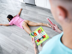 18 años, Belleza, Hermano, Morena, Afeitado, Flaco, Adolescente