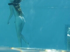 Hd, Masturbation, Pool, Rotschopf, Solo, Unter wasser