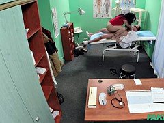 Morena, Médico, Sexo duro, Voyeur