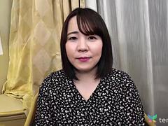 Grosse titten, Blasen, Pummelig, Besamung, Spermaladung, Behaart, Hotel, Japanische massage