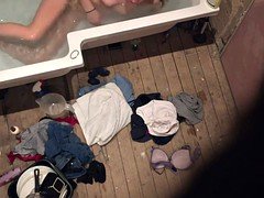Shower, Voyeur