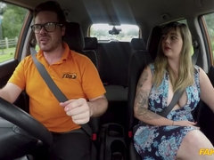 Amateur, Gros seins, Sucer une bite, En levrette, De plein air, Pov, Fessée, Nénés