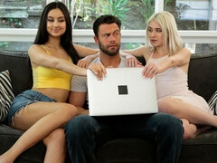 69 negenenzestig, Pijpbeurt, 1 man 2 vrouwen, Handbeurt, Likken, Mager, Tiener, Trio