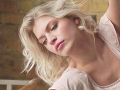 Blondine, Masturbation, Muschi, Dürr, Socken, Solo, Titten