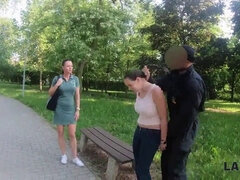 Beauté, Sucer une bite, Hd, Prisonnier, Fils, Adolescente, Branlette espagnole, Uniforme