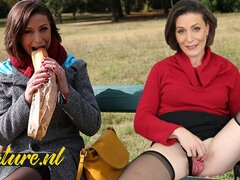 Anaal, Lul, Frans, Rijpe lesbienne, Openbaar, Rijden, Kousen, Tieten likken