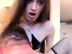 Anaal, Lul, Rijden, Shemale, Onder de rok