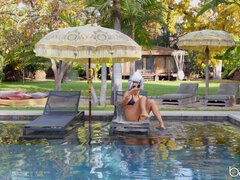 Anal, Bikini, Mamada, Corrida, Pajear, Tacones, Al aire libre, Sexo fuerte