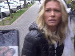 Grosser schwanz, Blondine, Blasen, Braut, Gehörnter ehemann, Geld, Pov, Ehefrau
