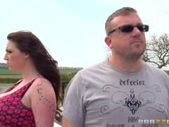 Gros seins, Britannique, Brunette brune, Réalité, Pute