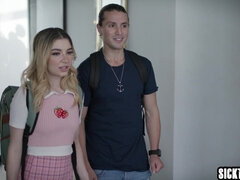 Blonde, Sucer une bite, Mignonne, Famille, Le plan cul à quatre, Hard, Tabou, Adolescente