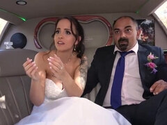 Mamada, Morena, Tetona, Coche, Madres para coger, Realidad, Tetas, Esposa