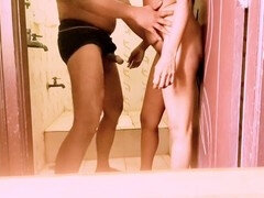 18 jaar, Badkamer, Biseksueel, Logement, Indisch, Orgie, Klein, Kousen