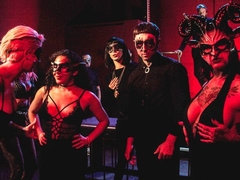 お尻, クラブ, バック, 女 人男 人, 手コキする, オージー, パーティ, オッパイの