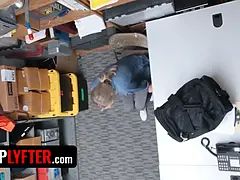 Leie, Schönheit, Blondine, Spermaladung, Domination, Polizei, Muschi, Tätowierung