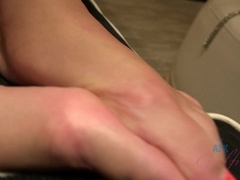 Amateur, Cuarto de baño, Rubia, Novia, Masturbación, Perforación, Pov, Estriptis