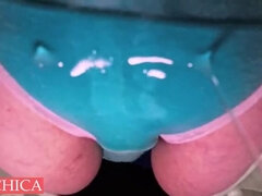 デカ尻, フェティッシュ, 熟年, 母, パンティ, 放尿, 公共, 濡れ