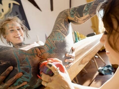 デカ尻, デカパイ, 人形, キス, なめる, 下着, オマンコ, 剃毛