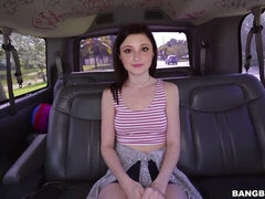 フェラチオ, 茶髪の, アウトドア, 小柄, ガリガリ, ストリッピング, ティーン, オッパイの