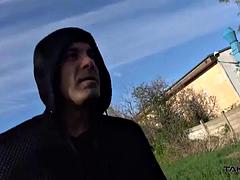 Enthousiasteling, Anaal, Lieveling, Blond, Pijpbeurt, Autobus, Hardcore, Likken