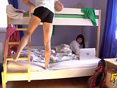 Cul, Gros seins, Petit ami, Brunette brune, Tromperie, Faciale, Hd, Chevaucher