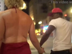 Блондинки, Минет, Платье, Эксгибиционист, Лизание, Милф, Киски, Влажная