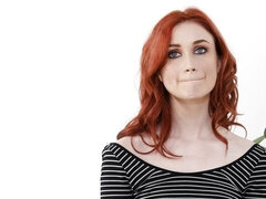 Lul, Jurk, Handbeurt, Interraciaal, Masturbatie, Roodharige vrouw, Mager, Tiener