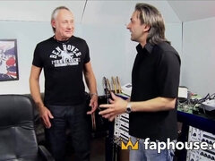 Light-haired babe gets double penetration’d by 2 sausages -