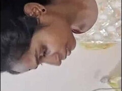 Sucer une bite, Brunette brune, Mignonne, Hard, Indienne