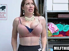 Mamada, Atrapados, Familia, Madres para coger, Mamá, Orgasmo, Policía, Hermanas