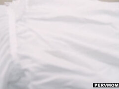 Брюнетки, Застукали, Член, Дилдо, Собачьи, Сперма на лице, Пальцем, Игрушки