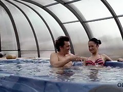18 ans, Sucer une bite, Éjaculer dans la bouche, Hd, Seins naturels, Piscine, Chatte, Maigrichonne