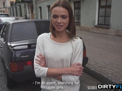 Кастинг, Минет, Брюнетки, Без одежды, Семяизвержение, Грязь, Трусики, Сиськи