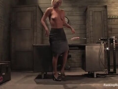 Jasmine Jolie Gets Creampied on the Office Chair